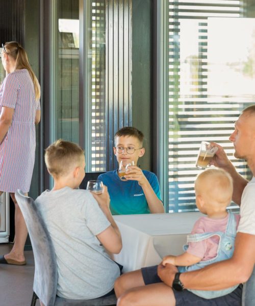 Piesta cafe family visit-estonia